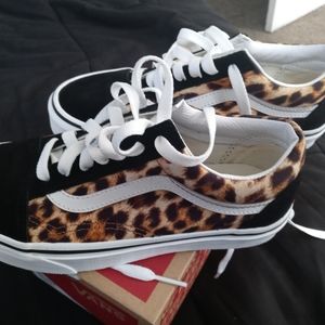 2 pair cheetah vans